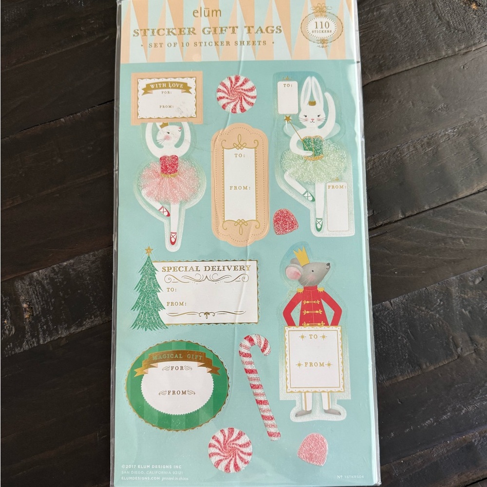elūm Sticker Gift Tags Set - Festive Holiday Christmas motif